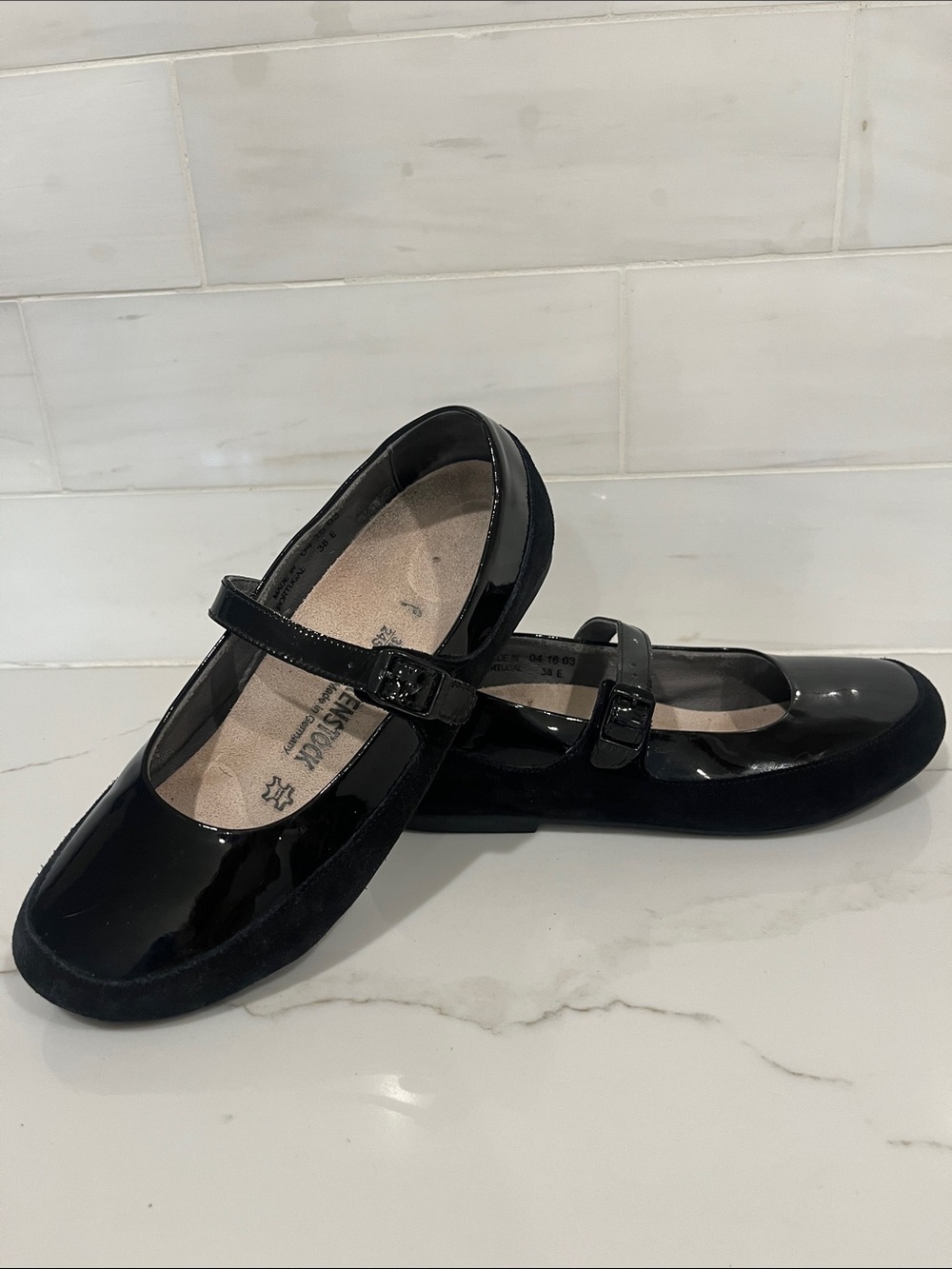 BIRKENSTOCK Mantova Patent Leather Mary Jane Flats Black Suede Trim size EU 38